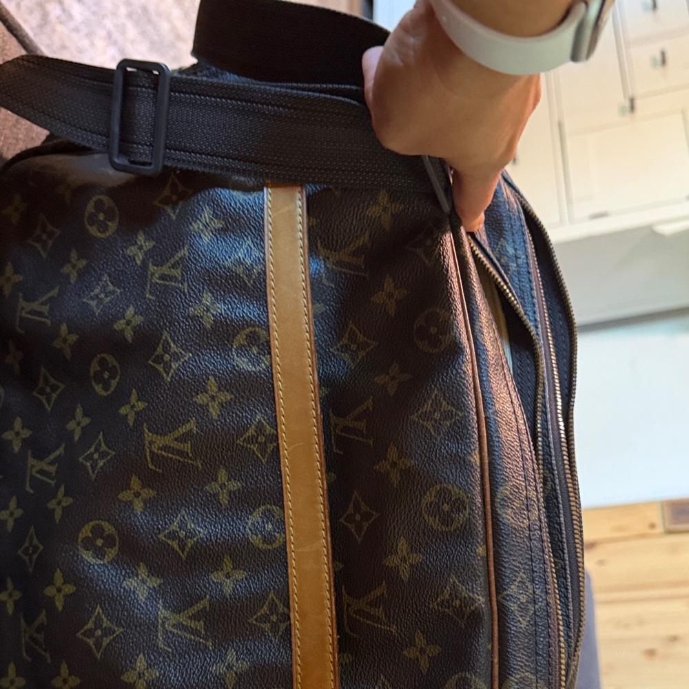 Louis Vuitton Monogram messenger Bag /men’s bag/crossbody / diaper bag